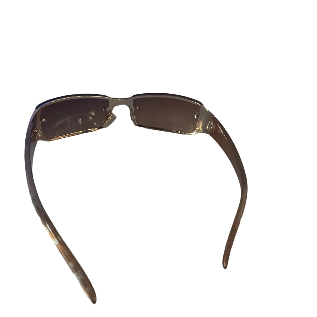 Sunglasses with 100 % UV protection B1019 Italy design