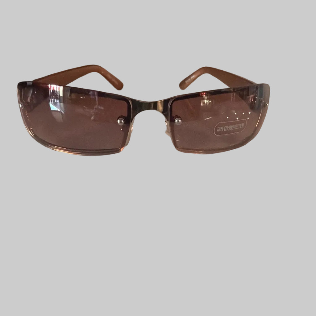 Sunglasses with 100 % UV protection B1019 Italy design