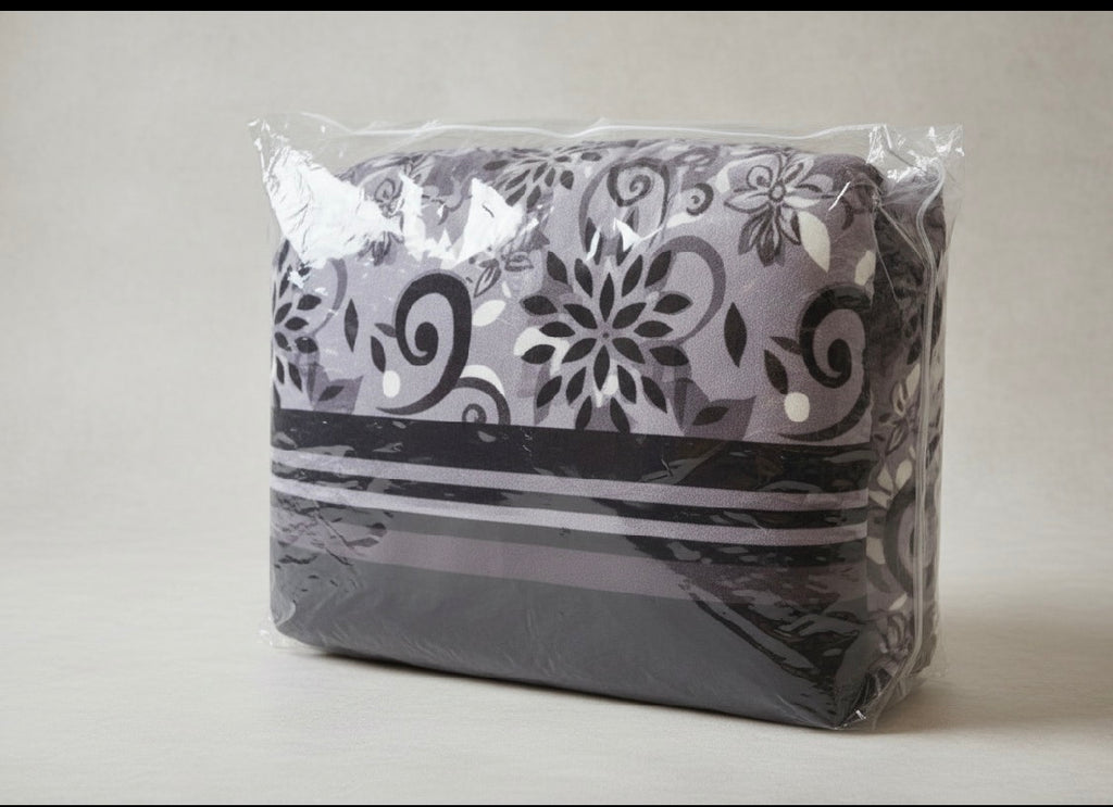 Luxury bedding comforter set